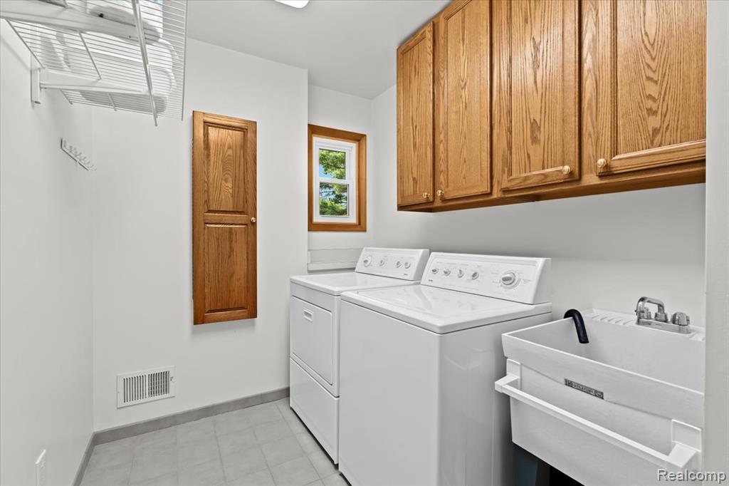 5375 Prentis Road, Waterford, MI 48327 — Photo 14