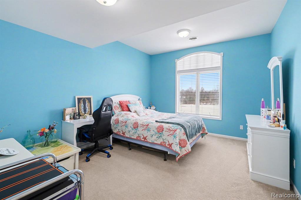 8399 Potter Road, Flushing, MI, 48433