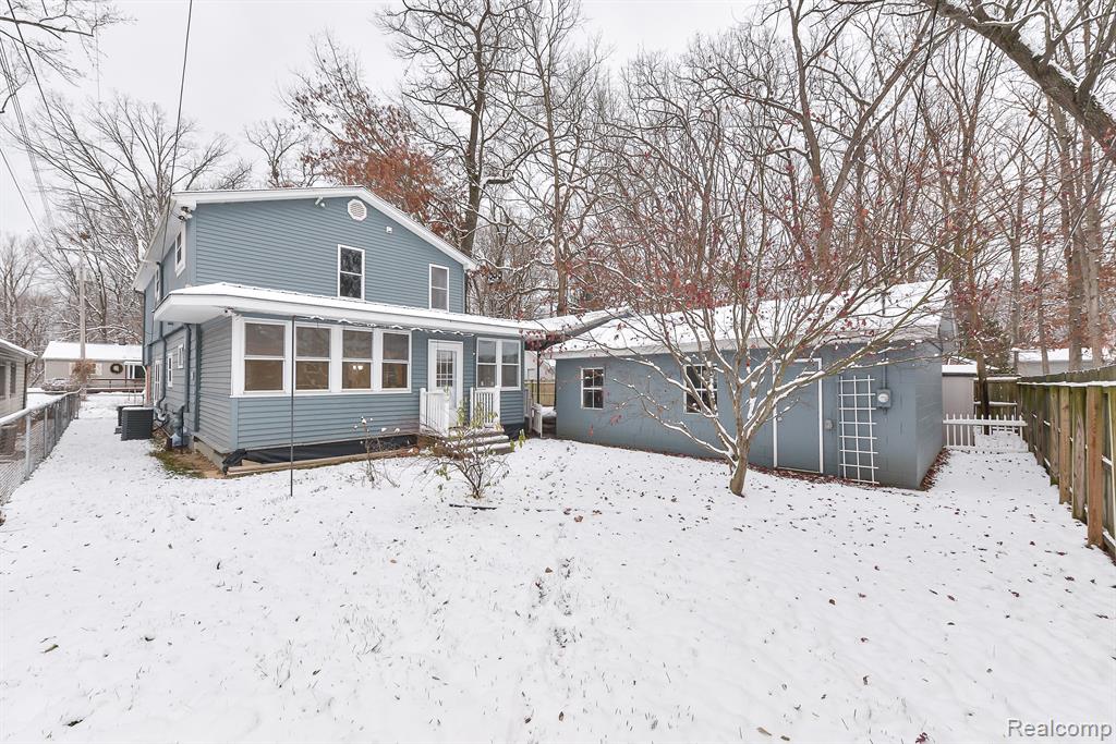 336 BEACHWAY Street, Whitmore Lake, MI 48189 — Photo 4
