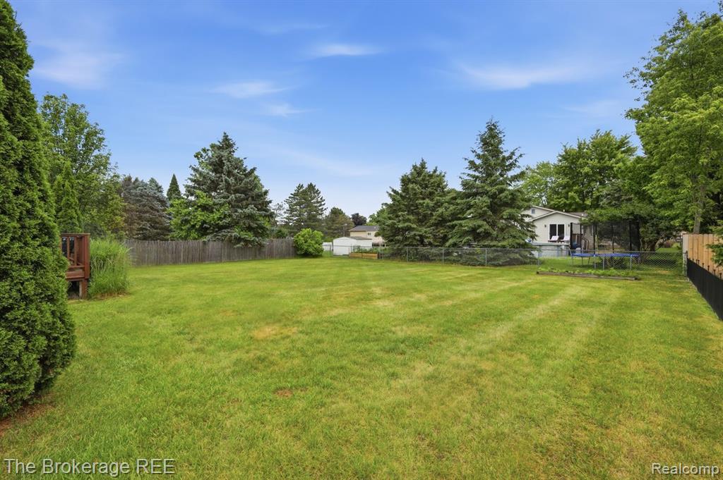 6060 Hearthside Place, Grand Blanc, MI 48439 — Photo 41