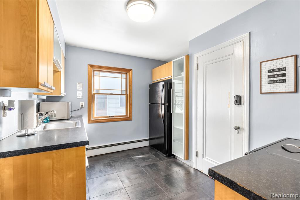 604 W Hudson Avenue, Royal Oak, MI 48067 — Photo 45