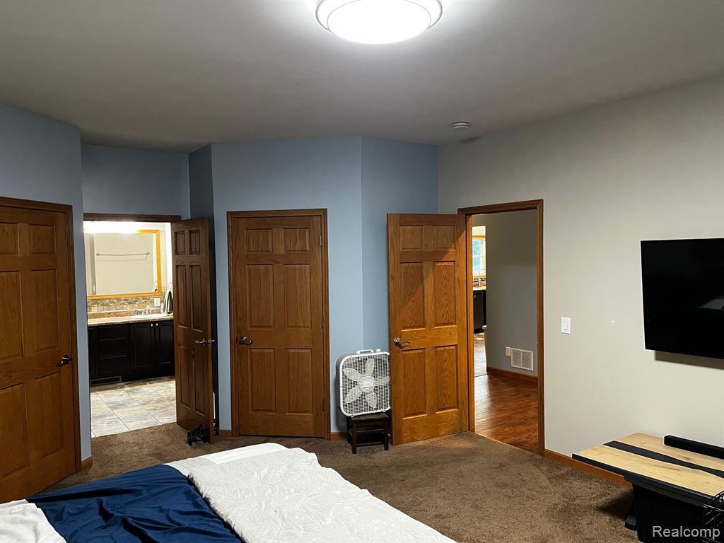 895 Jennings Road, Whitmore Lake, MI 48189 — Photo 19