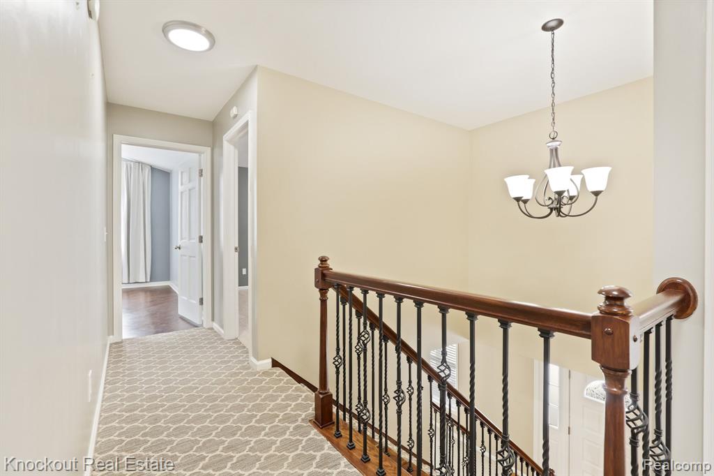 640 Timberwood Lane, Saginaw, MI 48609 — Photo 32