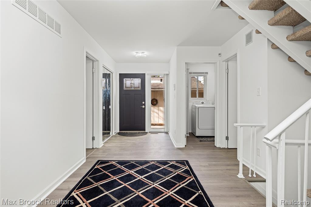 7451 Pebble Point, West Bloomfield, MI — Photo 4