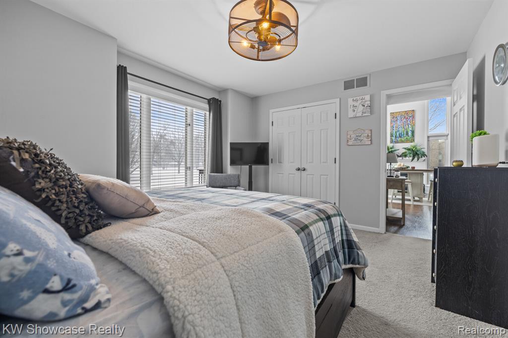 4687 Fairway Court, Waterford, MI 48328 — Photo 19