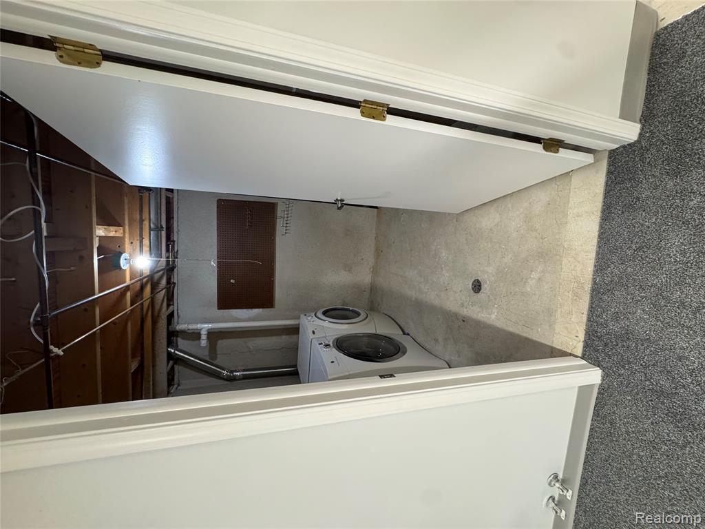 41912 King Edward Court, Clinton Twp, MI 48038 — Photo 23