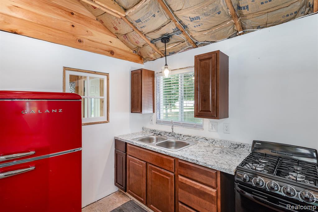 1014 Clifford Street, East Tawas, MI 48730 — Photo 9