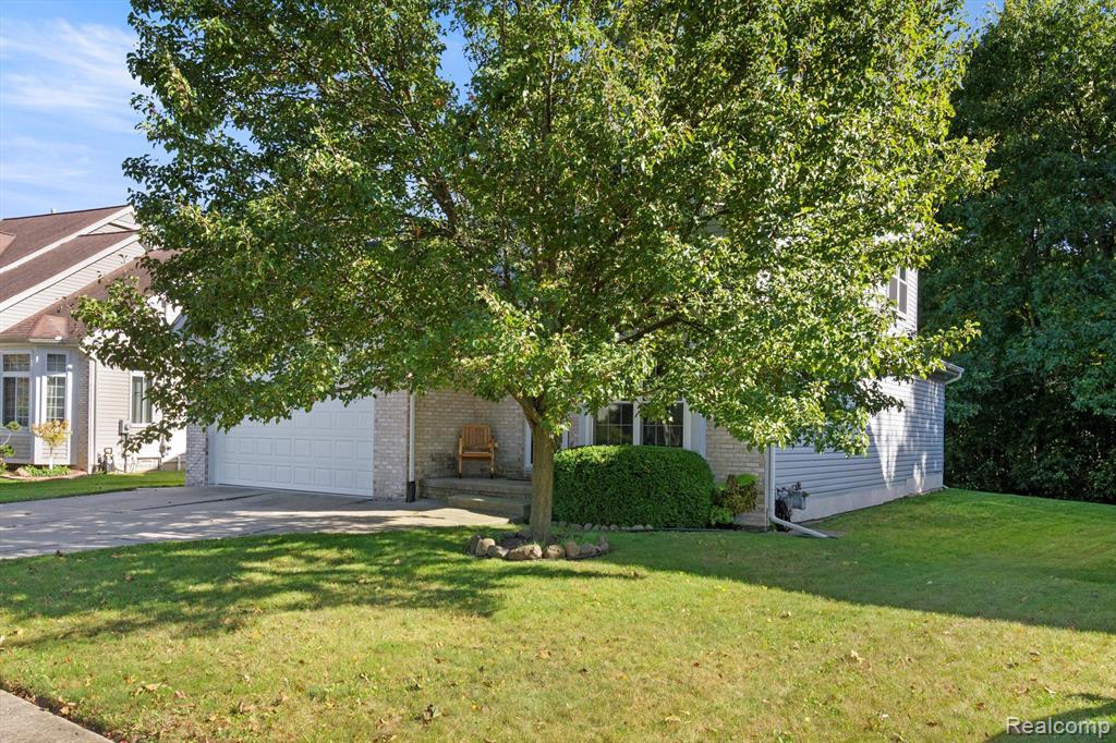 7992 THORNHILL Drive, Ypsilanti, MI 48197 — Photo 4