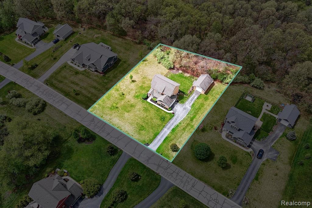 8378 MEADOW CREEK Lane, Pinckney, MI 48169 — Photo 3