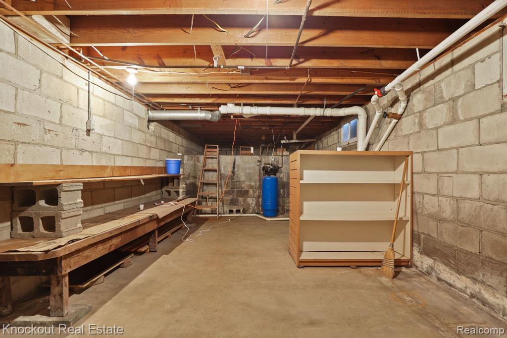 7165 Junction Road, Bridgeport, MI 48722 — Photo 35