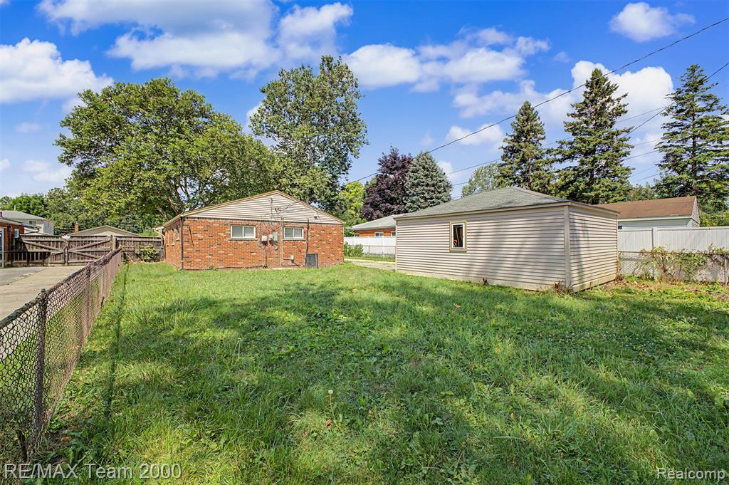 4947 Roosevelt Boulevard, Dearborn Heights, MI 48125 — Photo 26