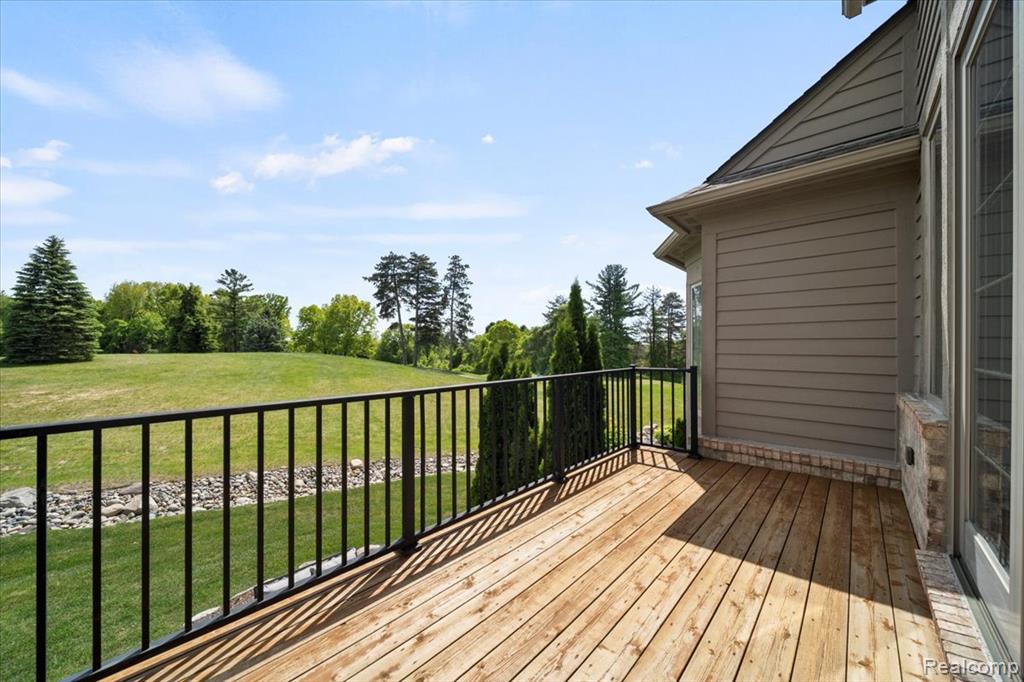 5696 Knob Hill Circle, 24, Clarkston, MI 48348 — Photo 49
