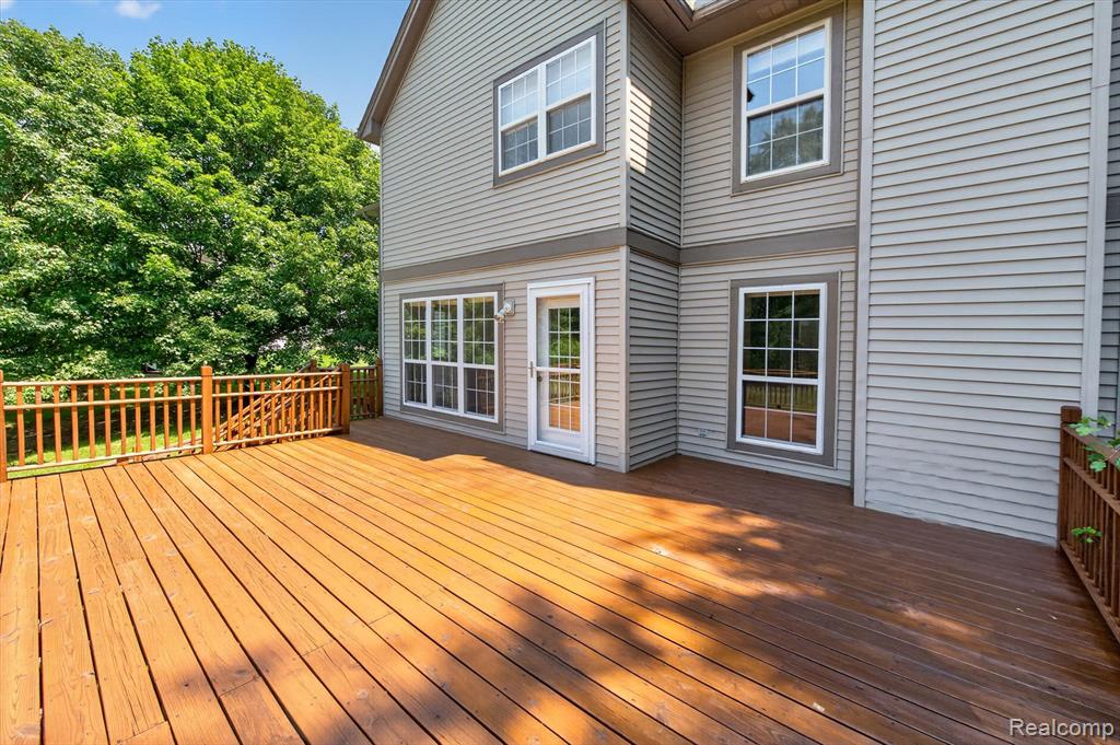 4895 Greenview Drive, Commerce Twp, MI 48382 — Photo 45