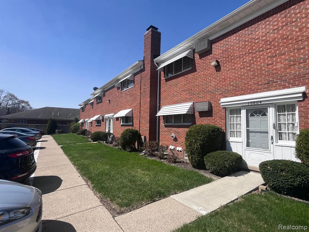 19804 Harper Avenue, 202, Harper Woods, MI 48225 — Photo 2