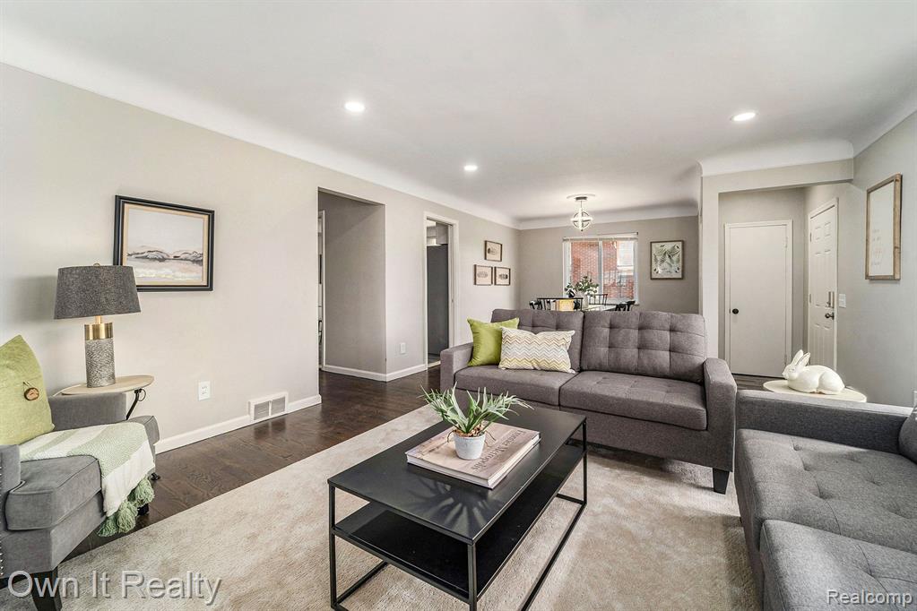 5972 MCMILLAN Street, Dearborn Heights, MI 48127 — Photo 6