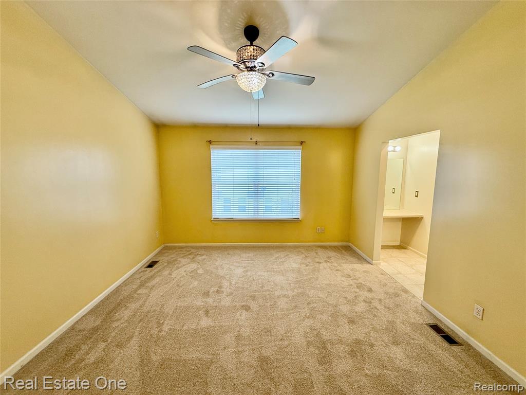 716 Palmer Drive, Pontiac, MI 48342 — Photo 14