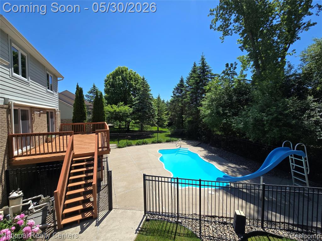 47245 N Pointe Drive, Canton, MI 48187 — Photo 59