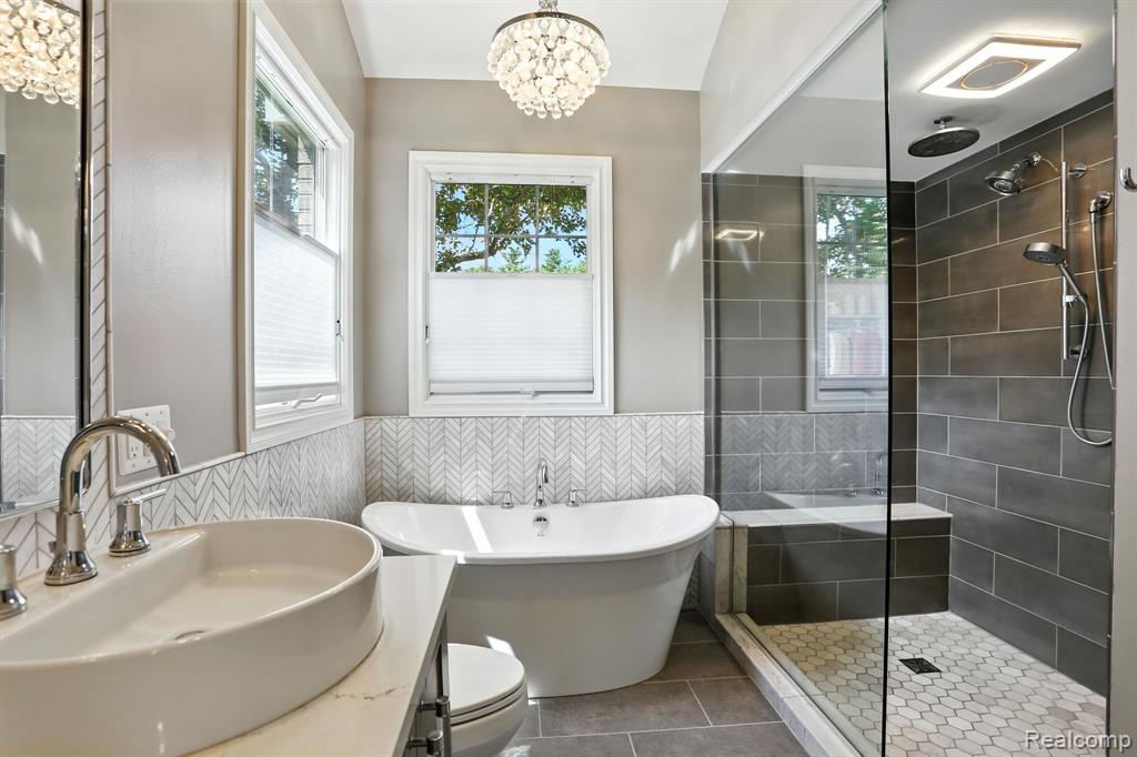 815 Pinery Boulevard, Lake Orion, MI 48362 — Photo 19