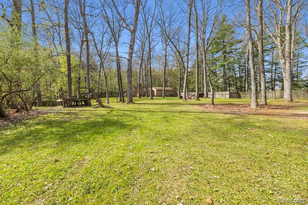 2700 N Hacker Road, Howell, MI 48855 — Photo 21