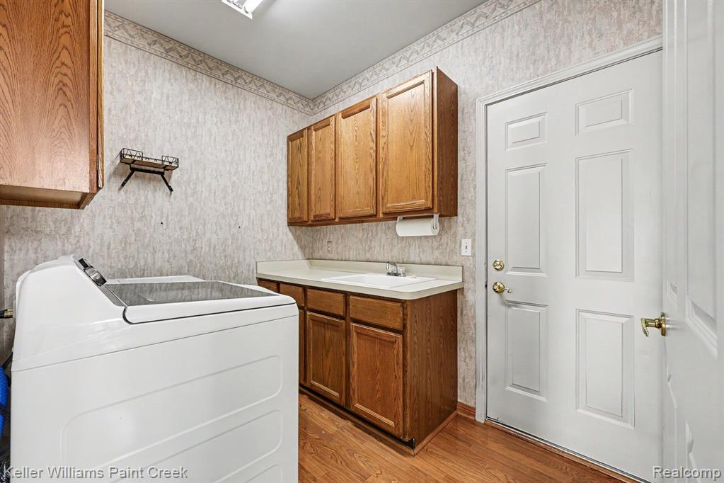 1432 Oakmont Court, Lake Orion, MI 48362 — Photo 12