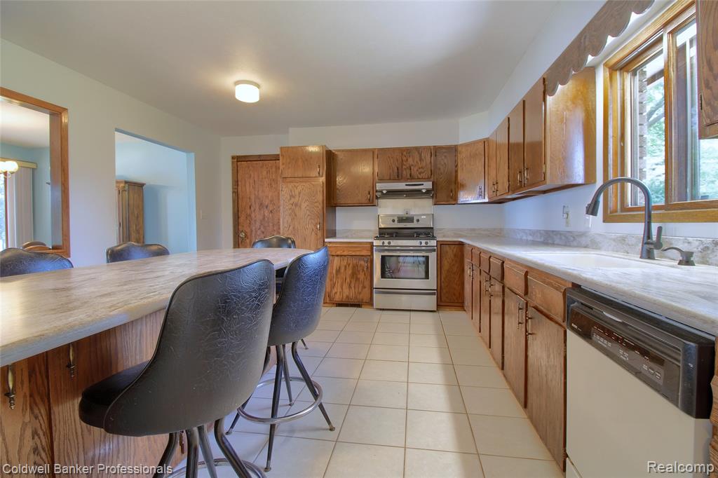 11770 Sunset Lane, Belleville, MI 48111 — Photo 12