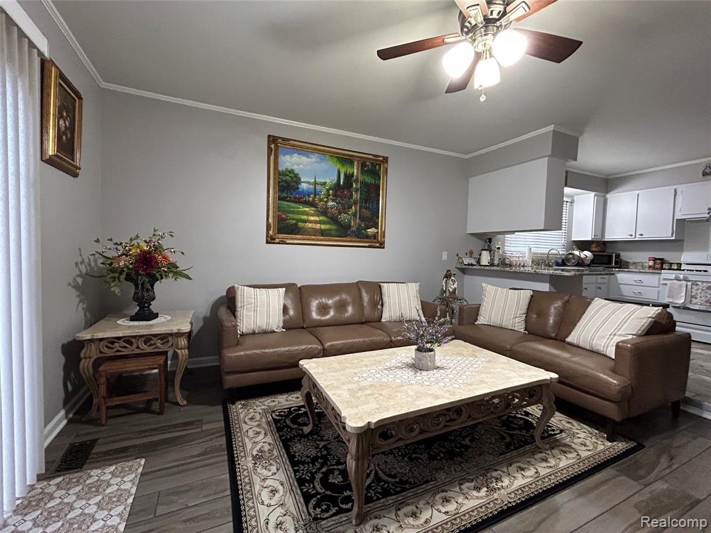 46721 Peach Grove, Macomb, MI 48044 — Photo 7