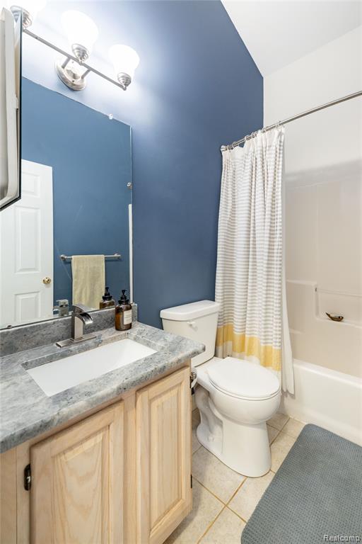 907 Huntclub Boulevard, Auburn Hills, MI 48326 — Photo 22