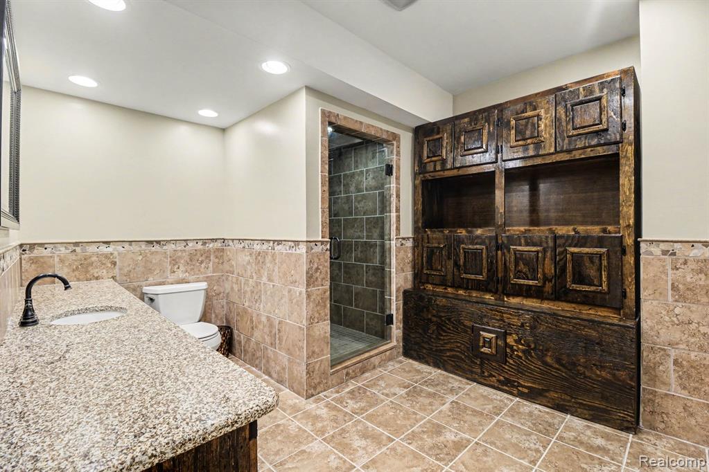 6929 Dakota Drive, Troy, MI 48098 — Photo 40