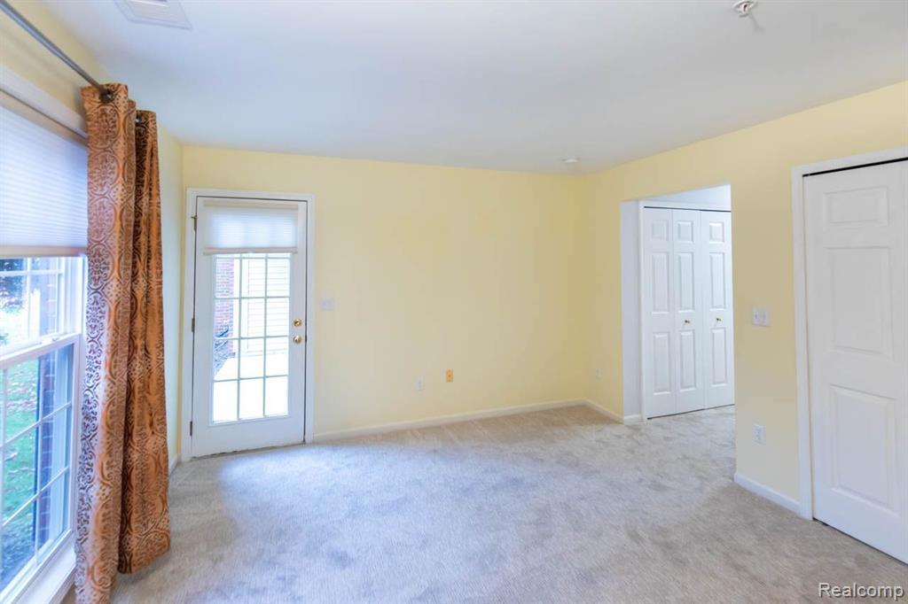 28460 CARLTON WAY Drive, Novi, MI 48377 — Photo 27