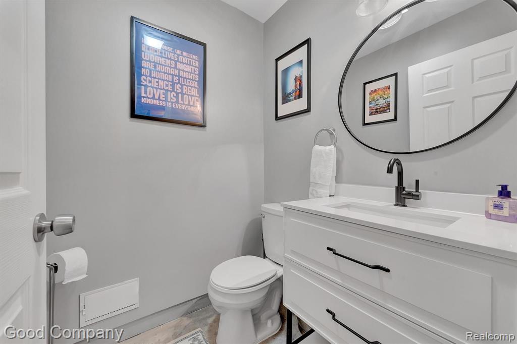 443 E MILWAUKEE Street, Detroit, MI 48202 — Photo 26