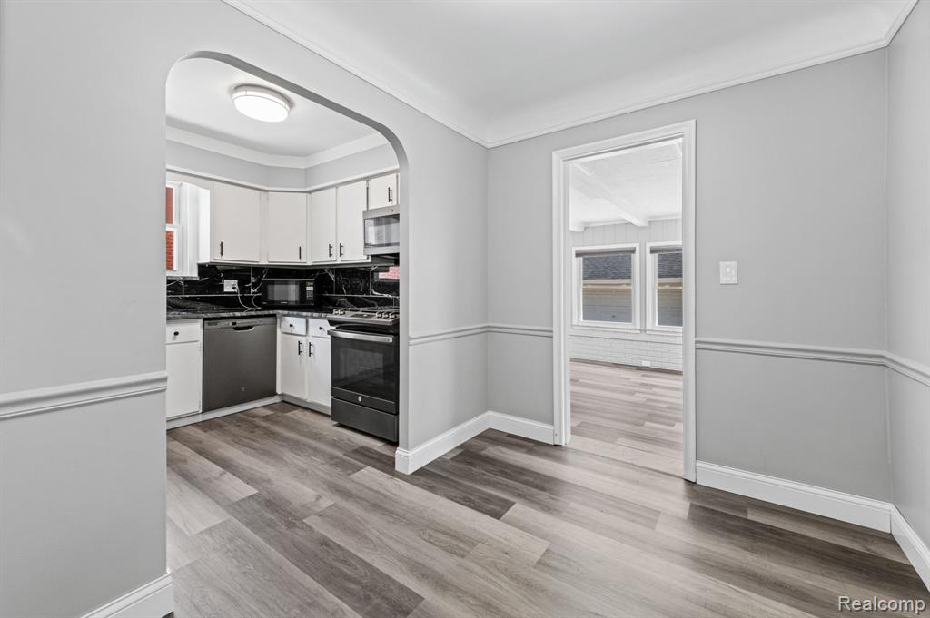 20700 Damman Street, Harper Woods, MI 48225 — Photo 15