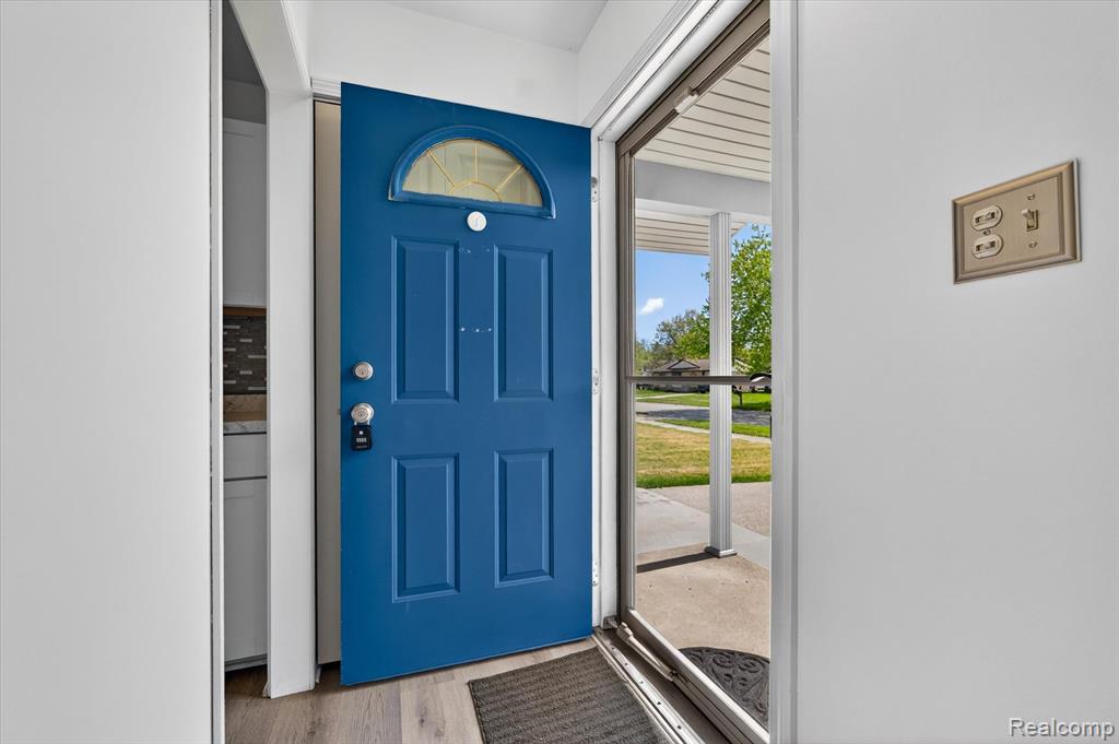 23712 Cedar Ridge Drive, Romulus, MI 48174 — Photo 5