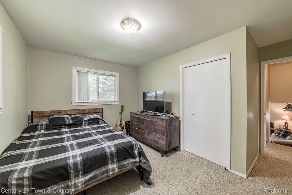 8119 FENTON Road, Grand Blanc, MI 48439 — Photo 14