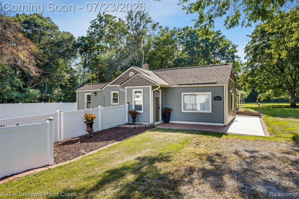 423 East Road, Holly, MI 48442 — Photo 37