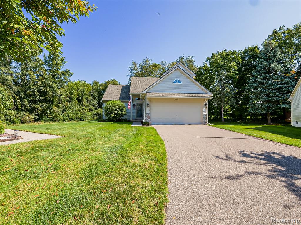 2517 Pine Drive, Wixom, MI 48393 — Photo 26