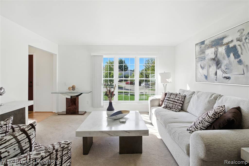 44322 Vassar Street, Canton, MI 48188 — Photo 5