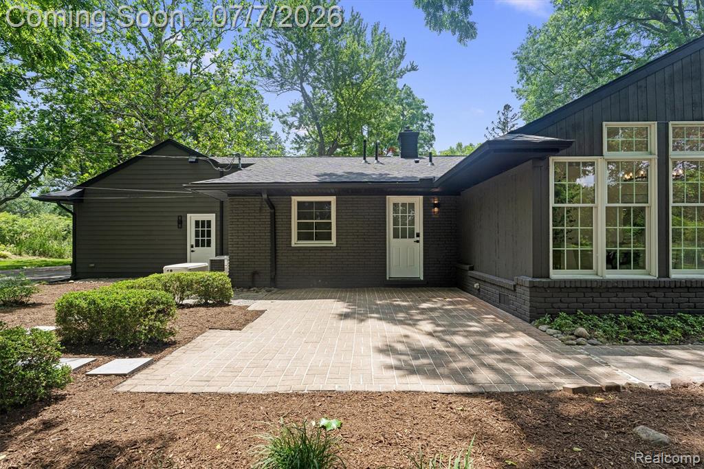 5671 Shadow Lane, Bloomfield Hills, MI 48302 — Photo 33