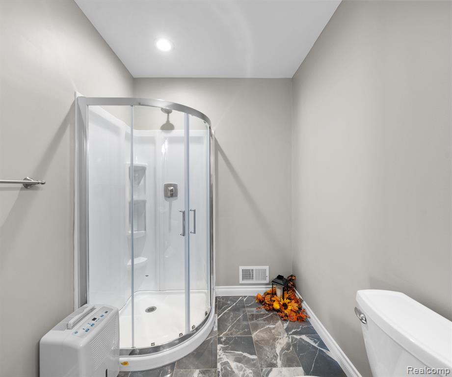 43442 CHERRYWOOD Lane, Canton, MI 48188 — Photo 36