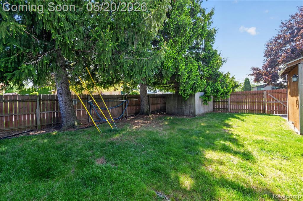 38010 John P Street, Clinton Twp, MI 48036 — Photo 51