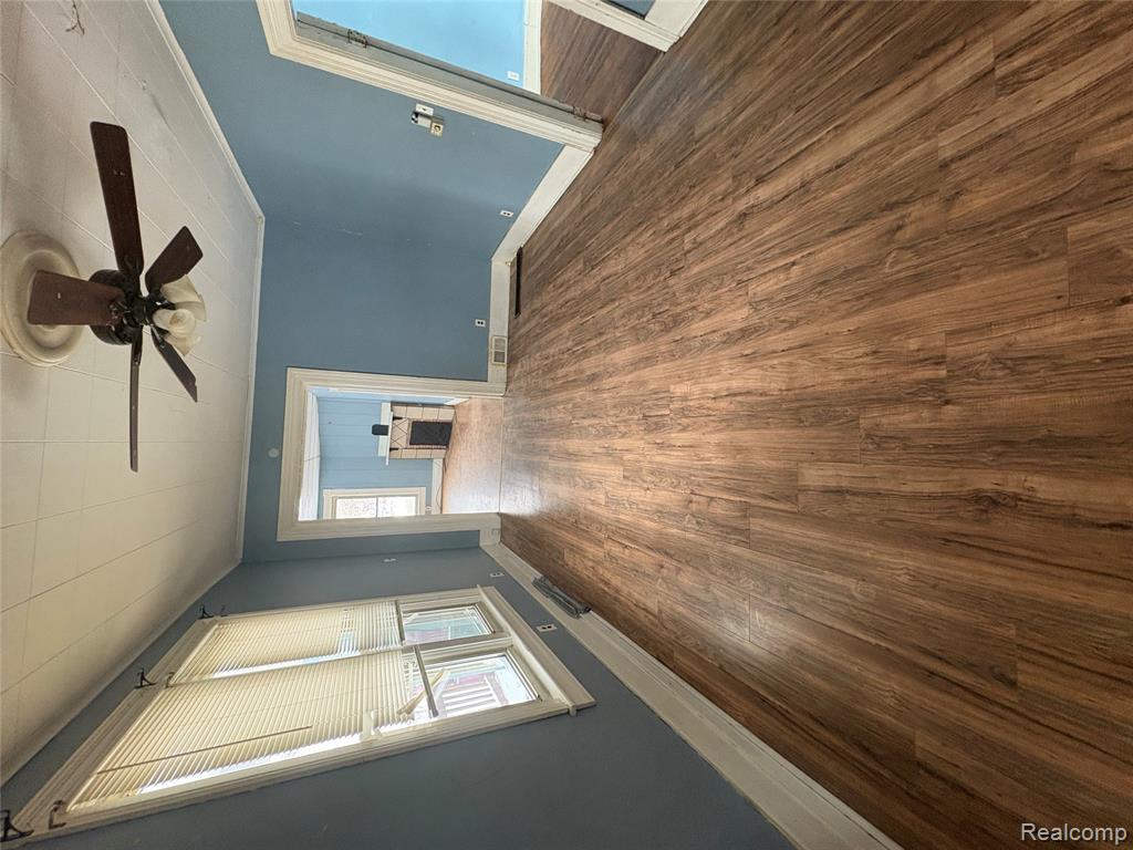 919 10th Street, Port Huron, MI 48060 — Photo 7