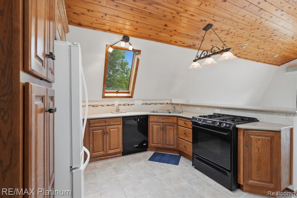 4328 N Gale Road, Davison, MI 48423 — Photo 10