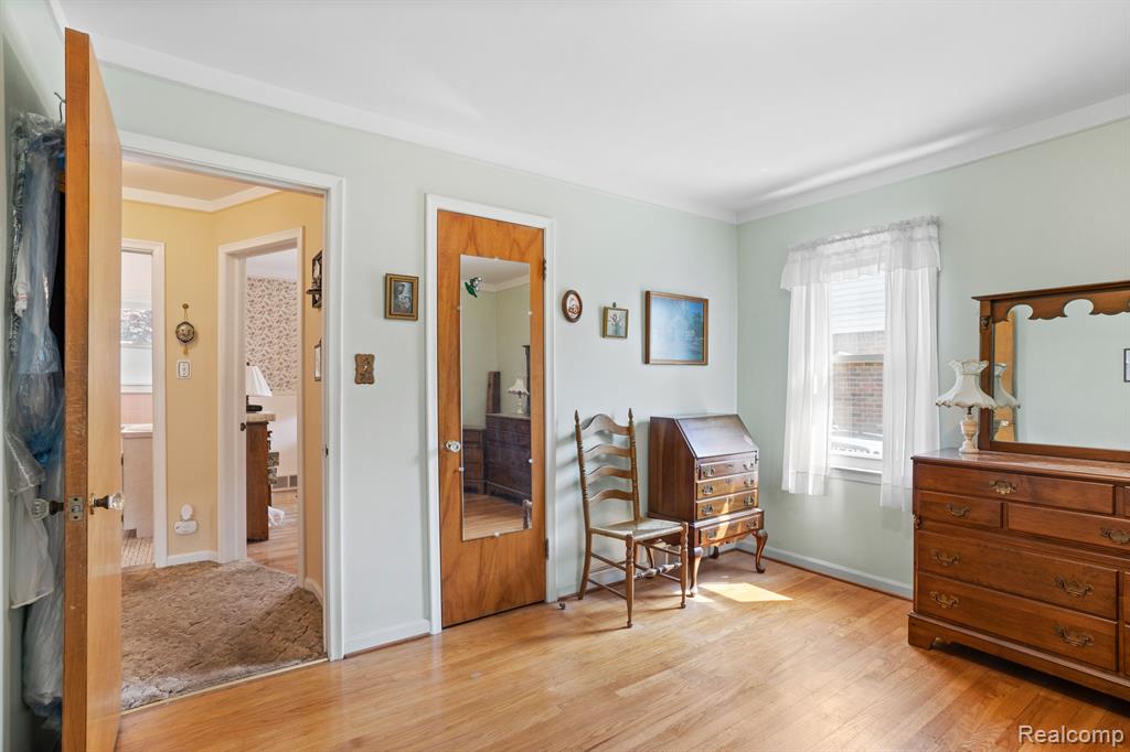 504 E LA SALLE Avenue, Royal Oak, MI 48073 — Photo 13