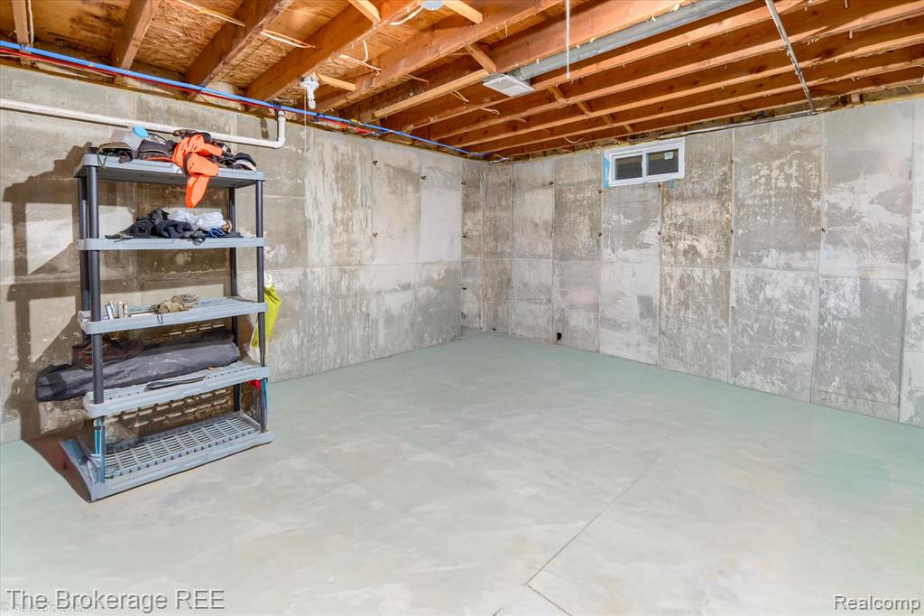 7480 Vassar Road, Otisville, MI 48463 — Photo 24