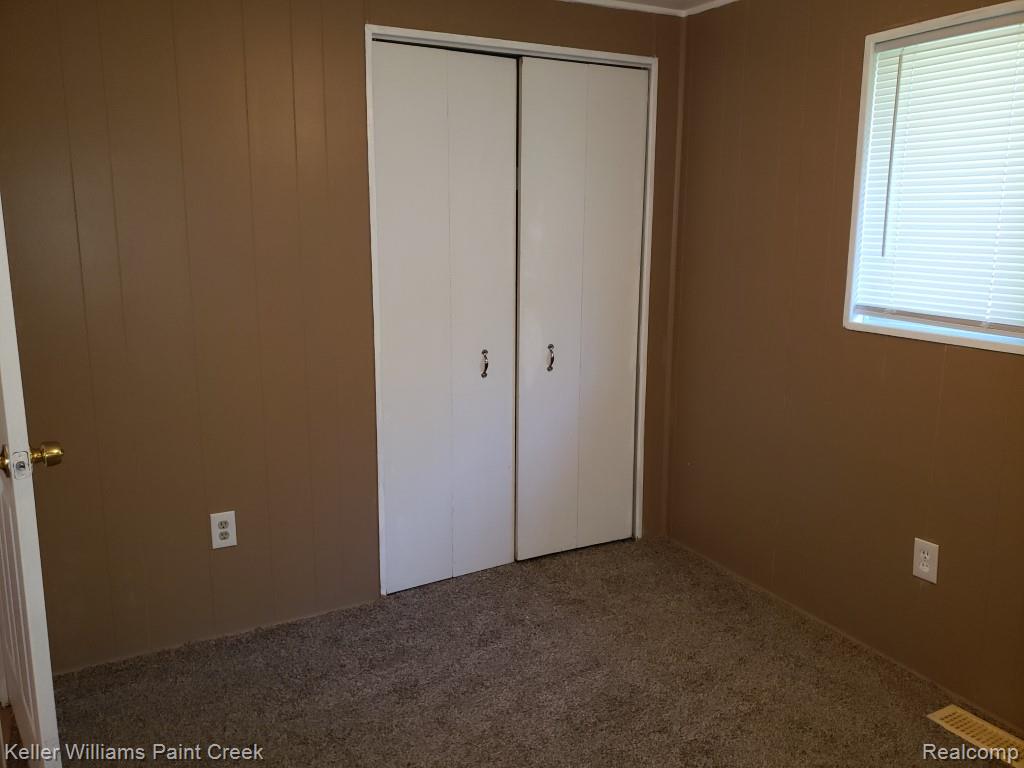1867 Rustic Lane, Keego Harbor, MI 48320 — Photo 19