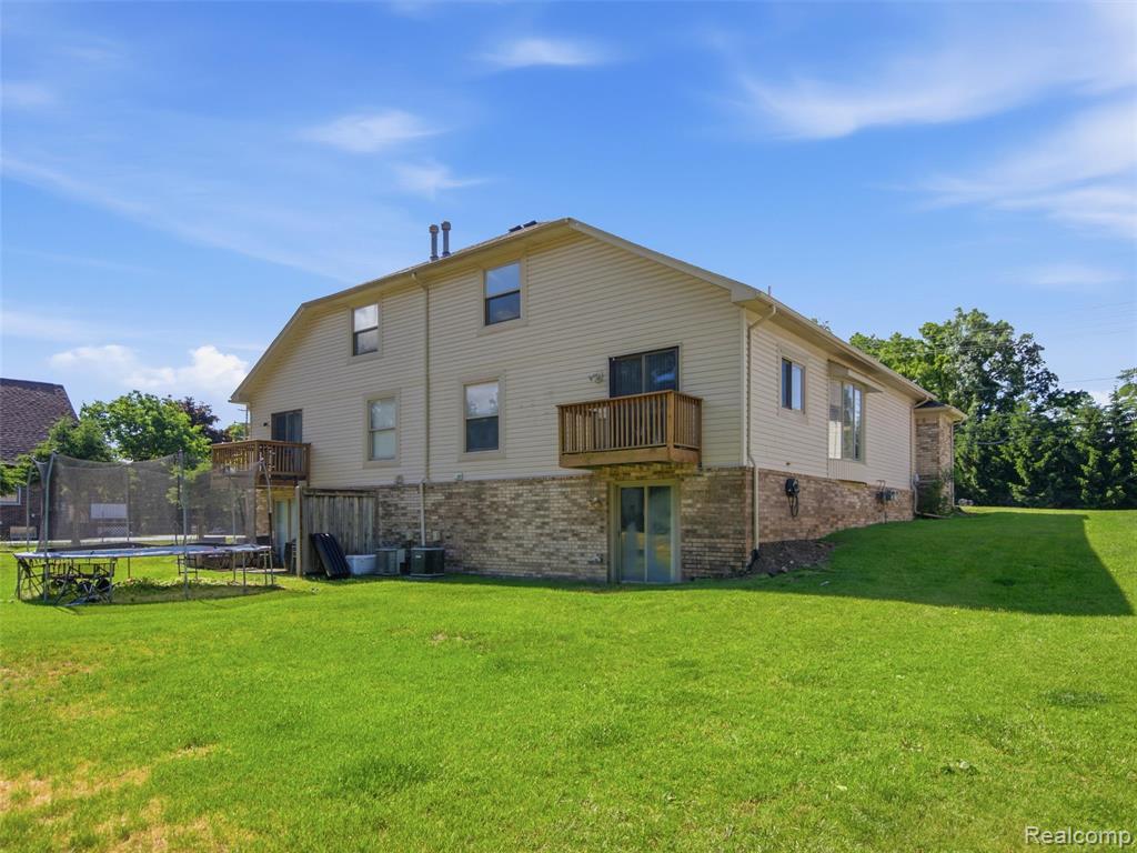 8365 22 Mile Road, Utica, MI 48317 — Photo 36
