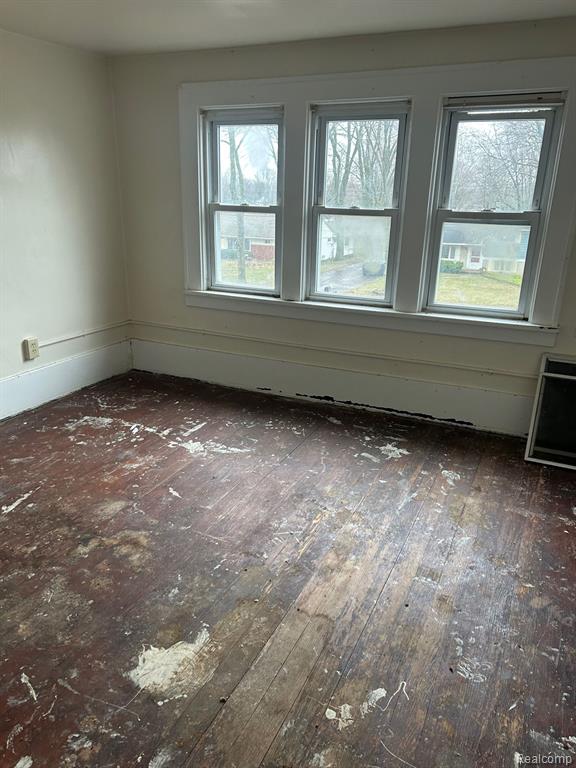 9195 N CANTON CENTER Road, Plymouth, MI 48170 — Photo 5