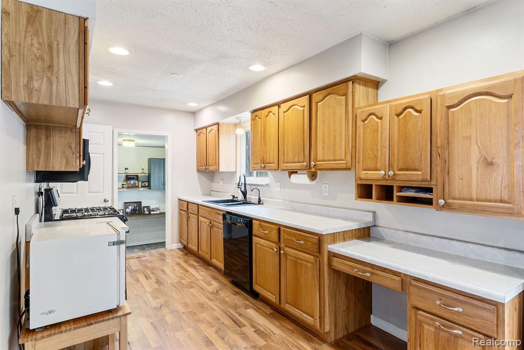 8629 CANADA Road, Birch Run, MI 48415 — Photo 21