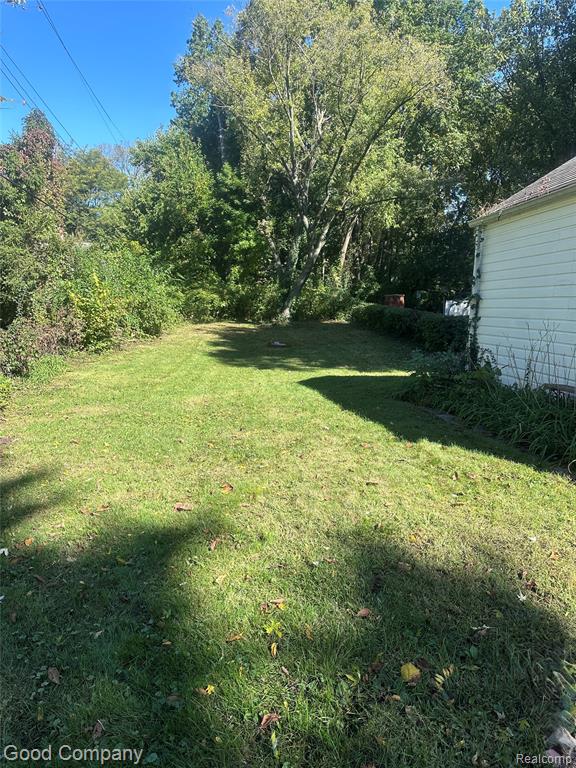 8460 Kenberton Drive, Oak Park, MI 48237 — Photo 50