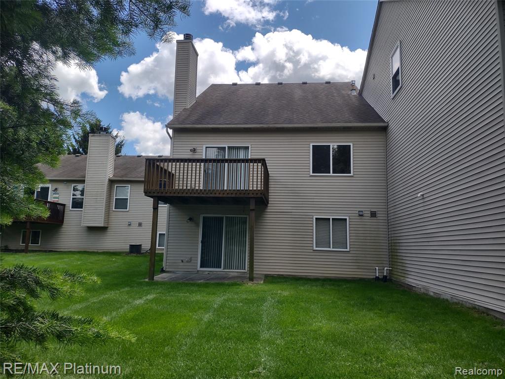 10343 Tophill Drive, 5, Hartland, MI 48353 — Photo 13