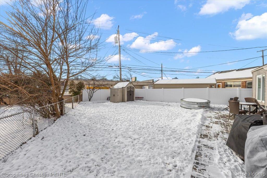 4103 GRANDVIEW Road, Royal Oak, MI 48073 — Photo 4